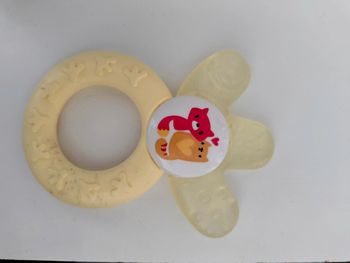 Anneau de dentition réfrigérant