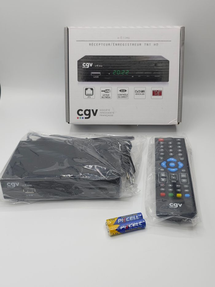 Récepteur et enregistreur TNT - photo numéro 2