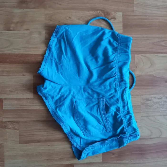 Mini short bleu - photo numéro 6