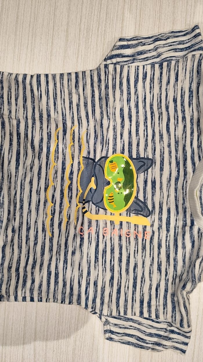 Tee shirt a manches courtes taille 12 mois - photo numéro 2