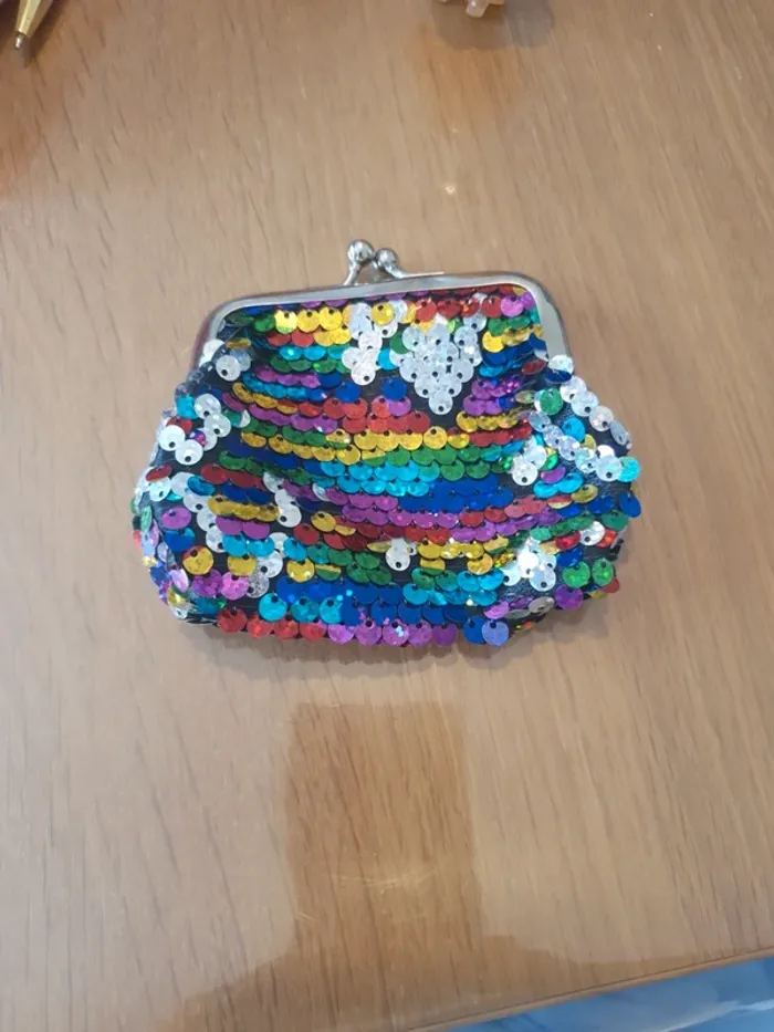 Petit porte-monnaie en sequin