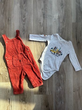 Ensemble salopette + body garçon taille 12 mois