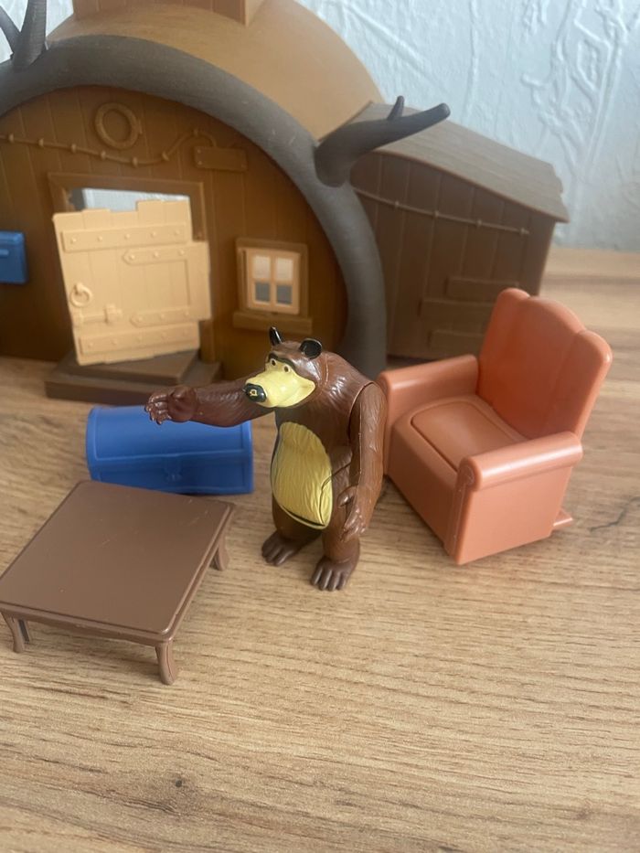 Maison de l'ours et figurines Masha et Michka > dès 3 ans - photo numéro 2