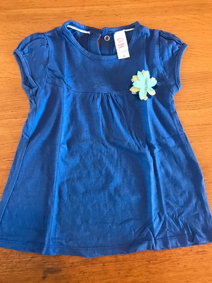 Lot 4 t shirt manches courtes 2 ans - photo numéro 4