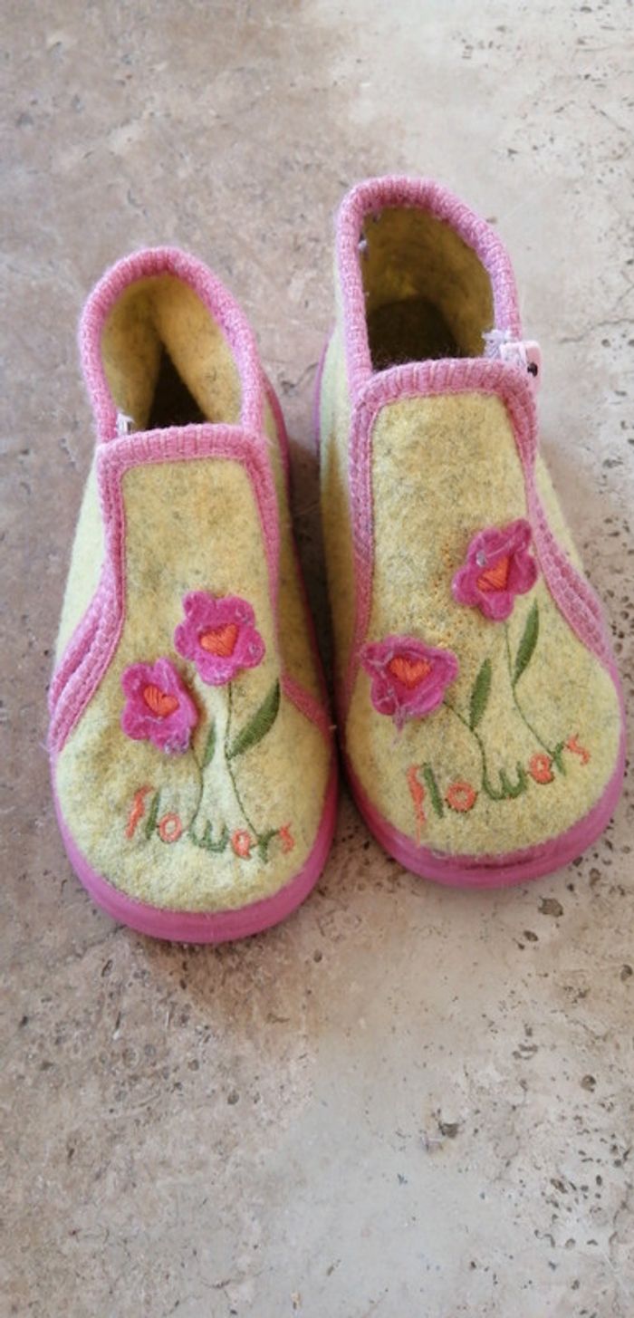 Pantoufles chaudes pour fille en 22