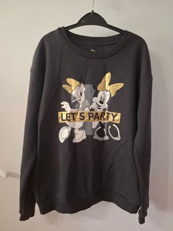 Sweat Disney mickey & minnie taille 34/36 en très bon état 