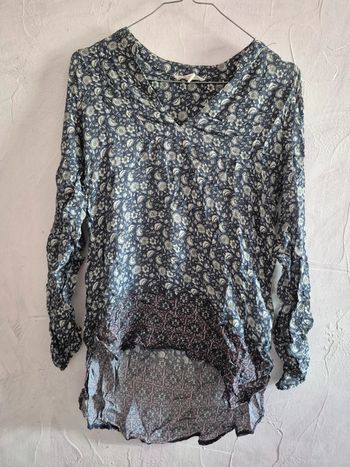 Petit haut fin motif fleur