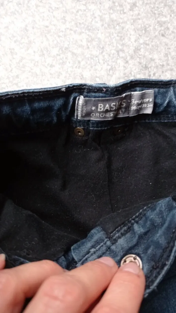 Orchestra pantalon doublé
Taille 3 ans
Très bon état - photo numéro 2