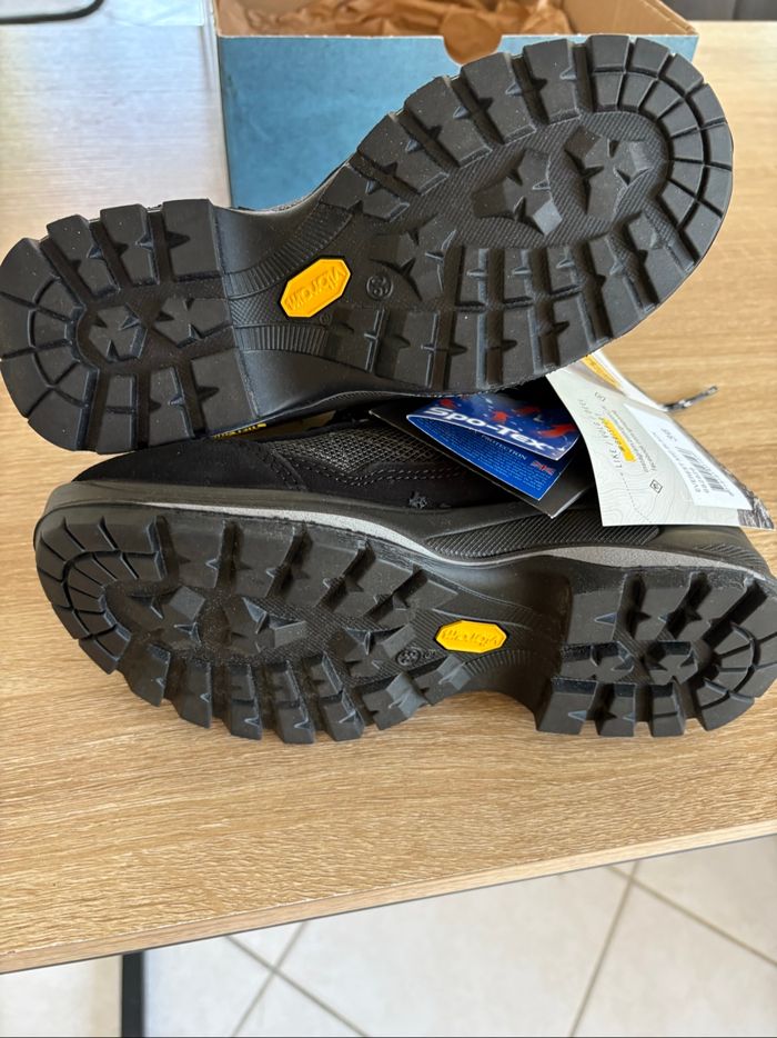 Chaussures de marche - photo numéro 3