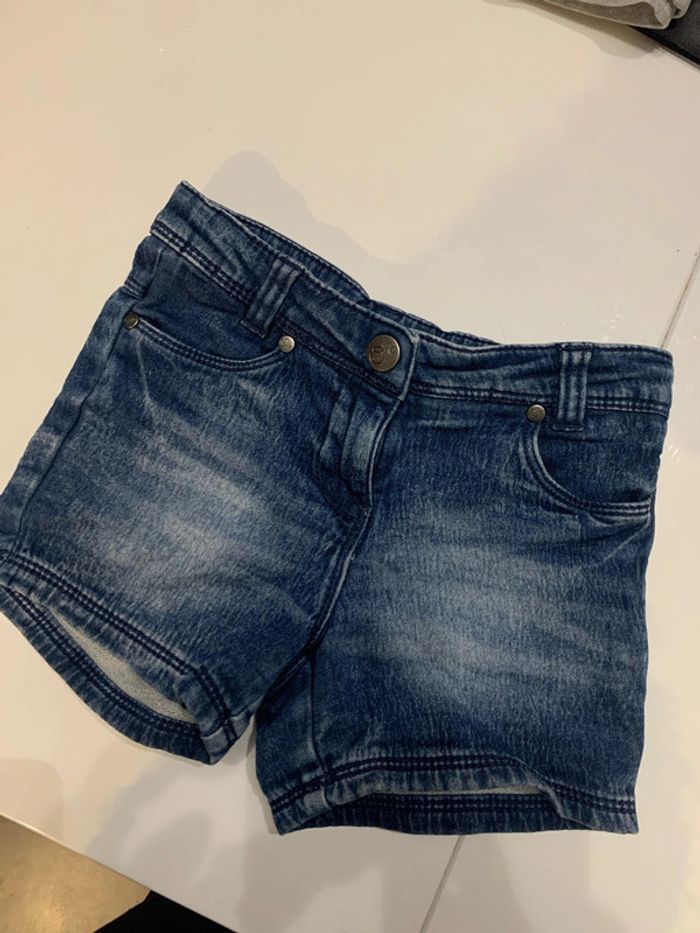 Short jean