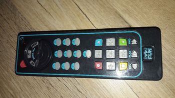 Ma 1ère télécommande Infini Fun 12 mois et +