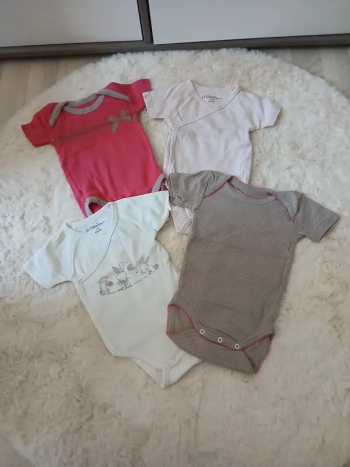 bodie sans manche 3 mois fille lot de 4