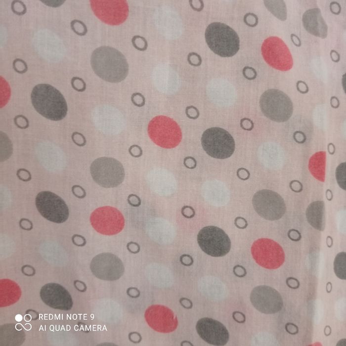 Blouse à gros pois 8ans - photo numéro 5