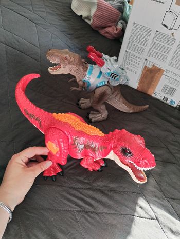 Lot dinosaure de combat interactifs 