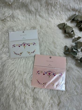 Lot de deux « masques » bijoux Konges Slojd