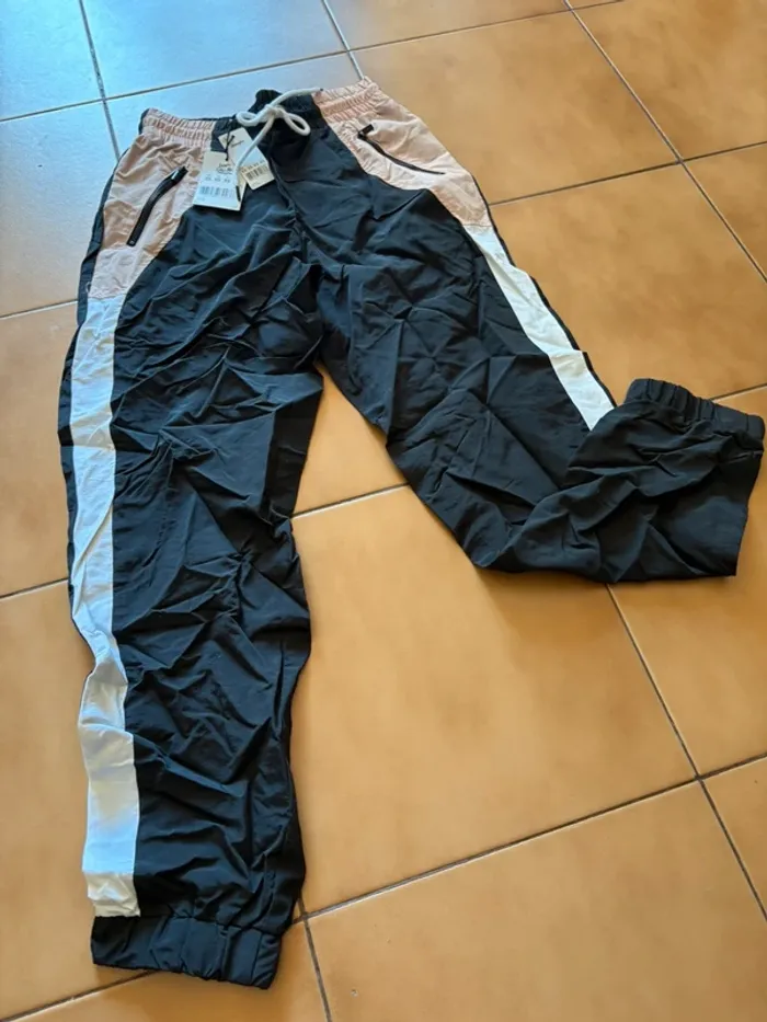 Bas de jogging femme XS - photo numéro 2