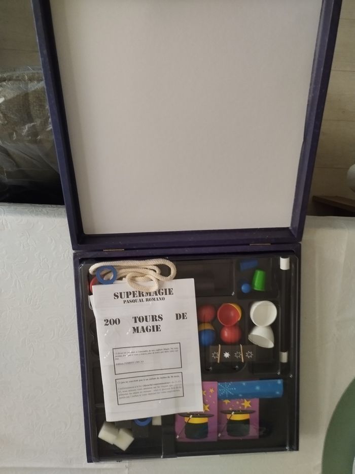 Mallette tour de magie - photo numéro 2