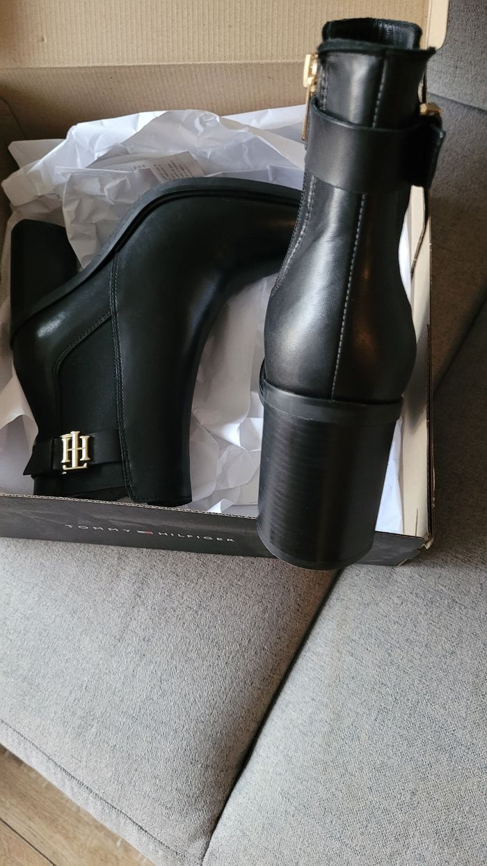 Bottines noires Tommy Hilfiger en cuir neuves - photo numéro 5