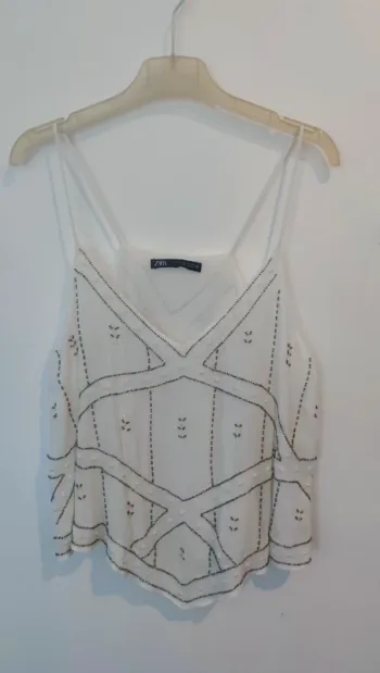 Débardeur Zara M blanc avec broderie perles