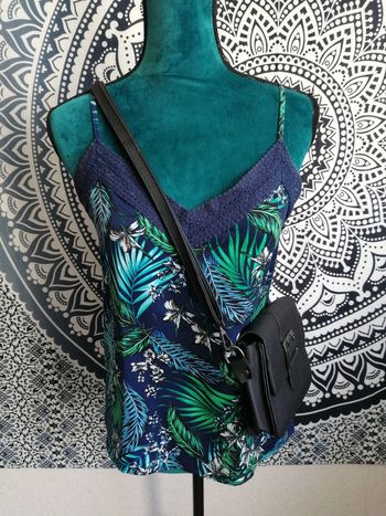 Top marine bi matière motifs tropicaux avec dentelle et bretelles réglables / cache cache / (S-M)