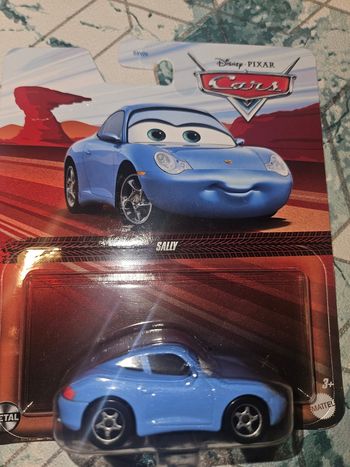 Voiture cars disney mattel metal neuf cars disney pixar mattel