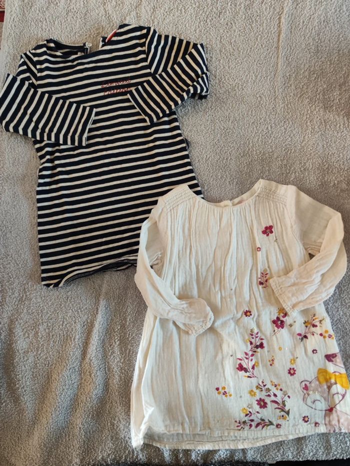 Lot de 2 très jolies robes 2 ans