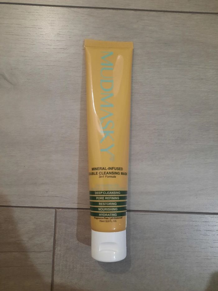 Double cleansing mask mudmasky