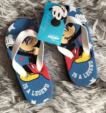 Tongs Mickey neuf étiquetter 💐