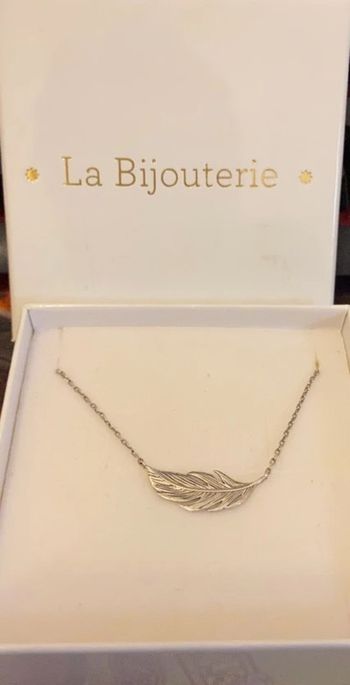 Collier femme pendentif plume en argent 925