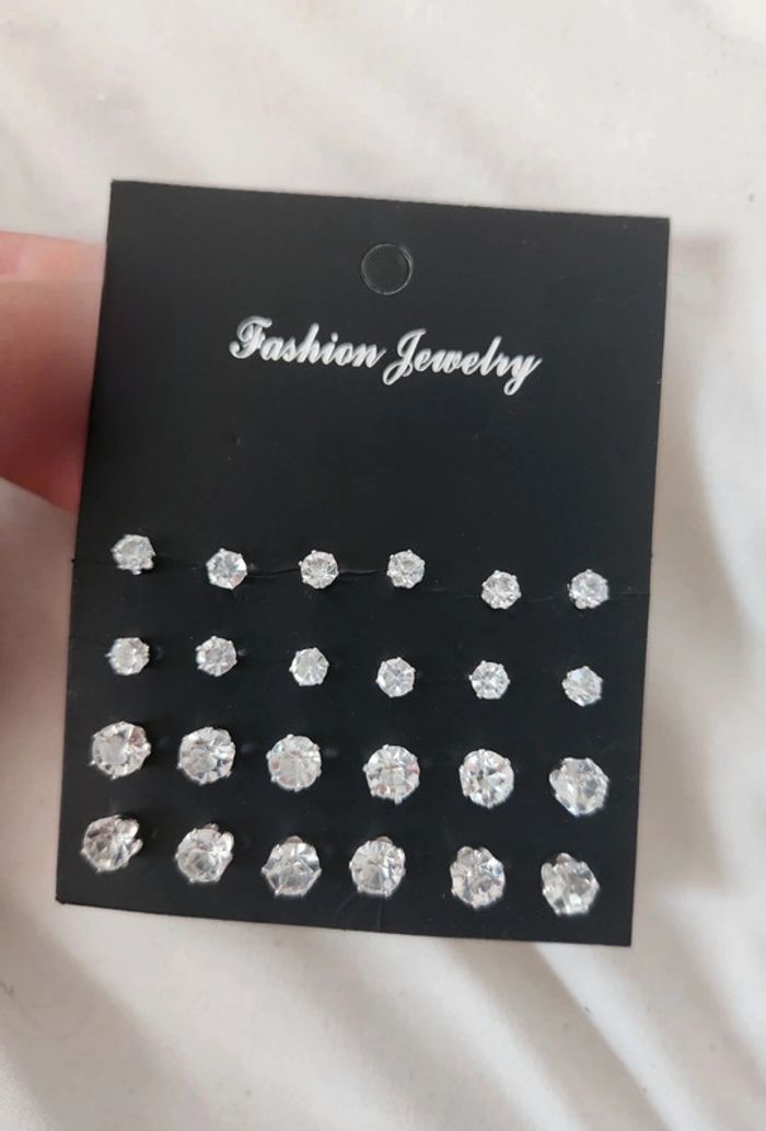 Boucles d'oreilles, lot de 12 paires