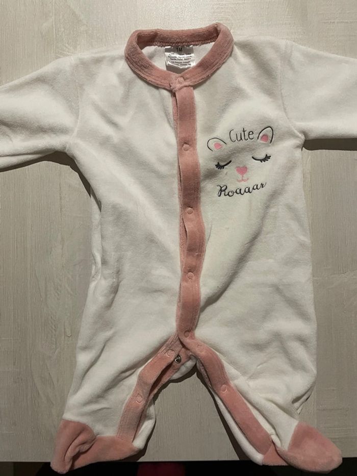Pyjamas bébé 1 mois avec pieds - photo numéro 4