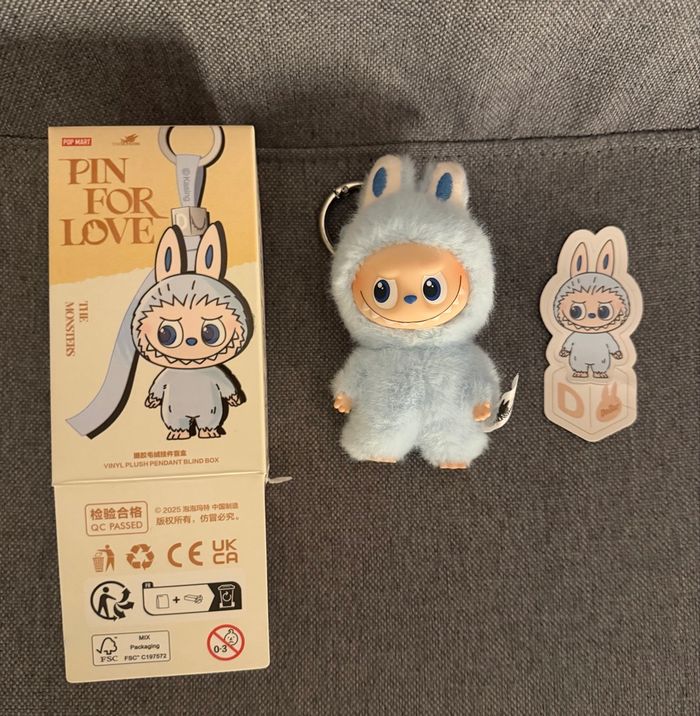 Labubu neuf d’origine