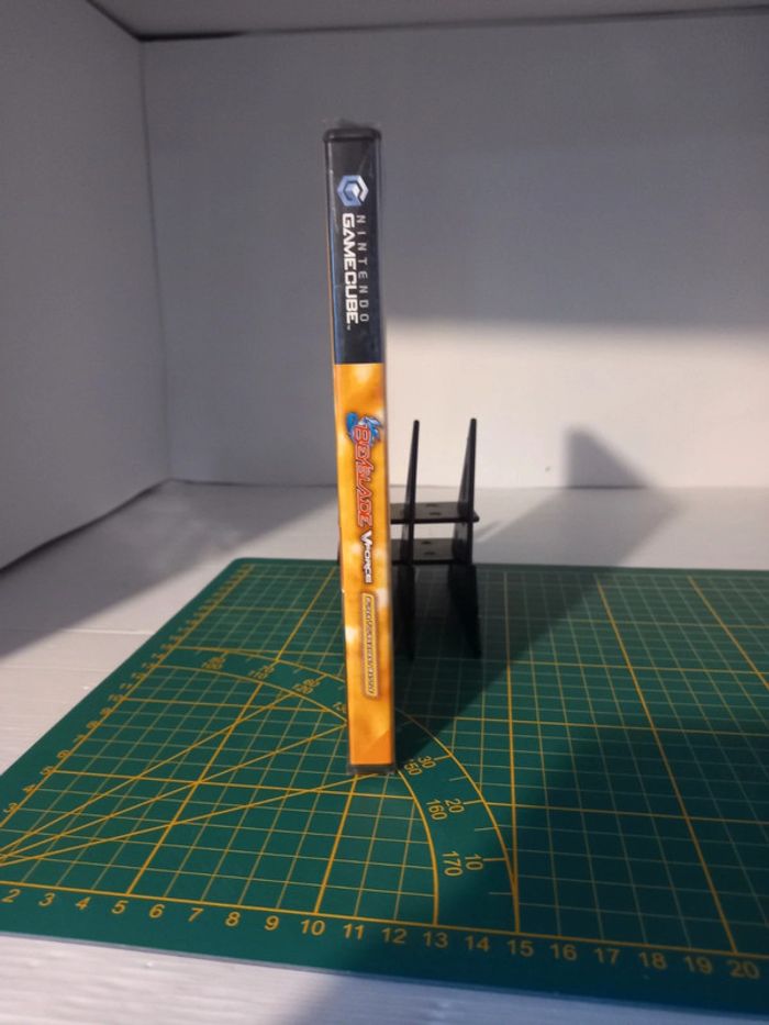 Gamecube beyblade v force blister abîmé. - photo numéro 3