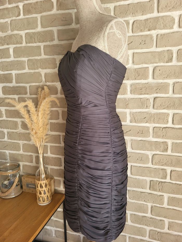 Belle robe bustier drapée gris satiné H&M - Comme neuve - photo numéro 9