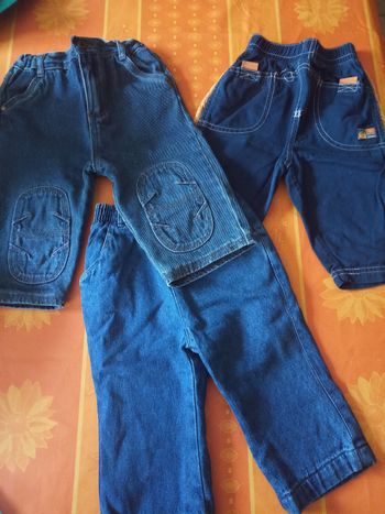 Lot de 3 JEANS garçons en taille 12 mois