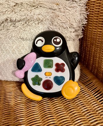 💜 Jeu musical pingouin Gifi noir et coloré 💜