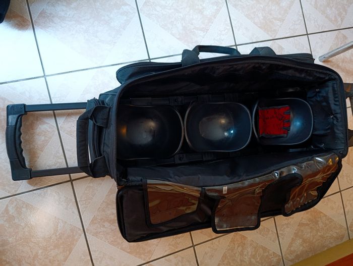 Sacs et boules de bowling - photo numéro 2
