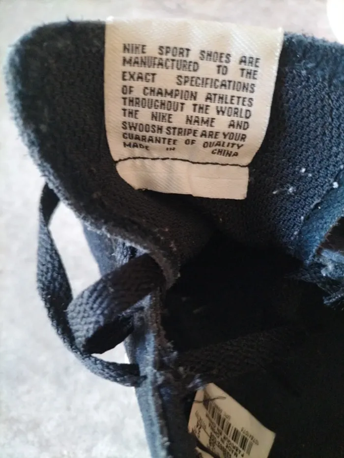 Baskets Nike taille 38 - photo numéro 4