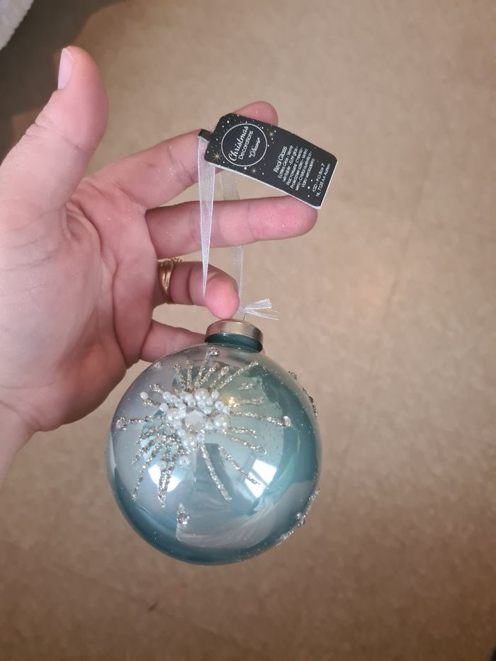 Boule de Noël neuve