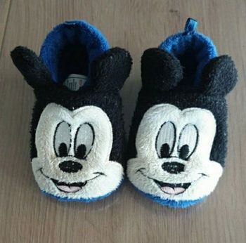 Chaussons Mickey 6/9 mois