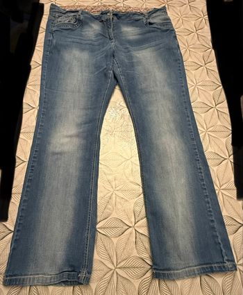 Jeans évasé taille réglable 