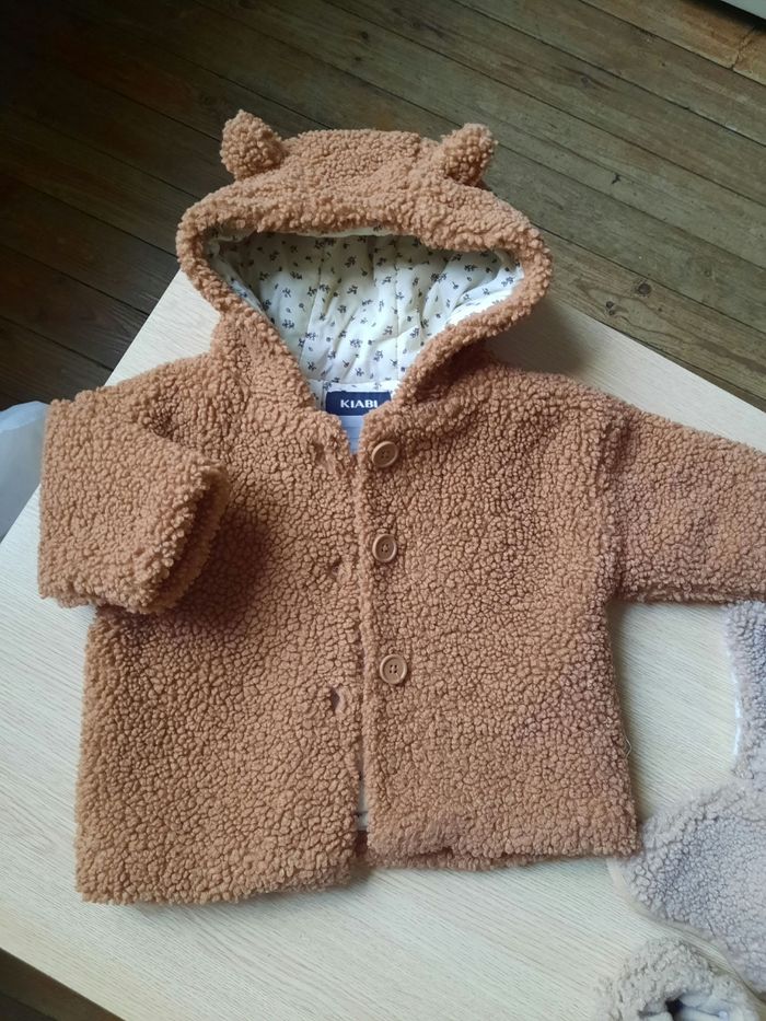 Manteau effet mouton 12 mois avec accessoires - photo numéro 3