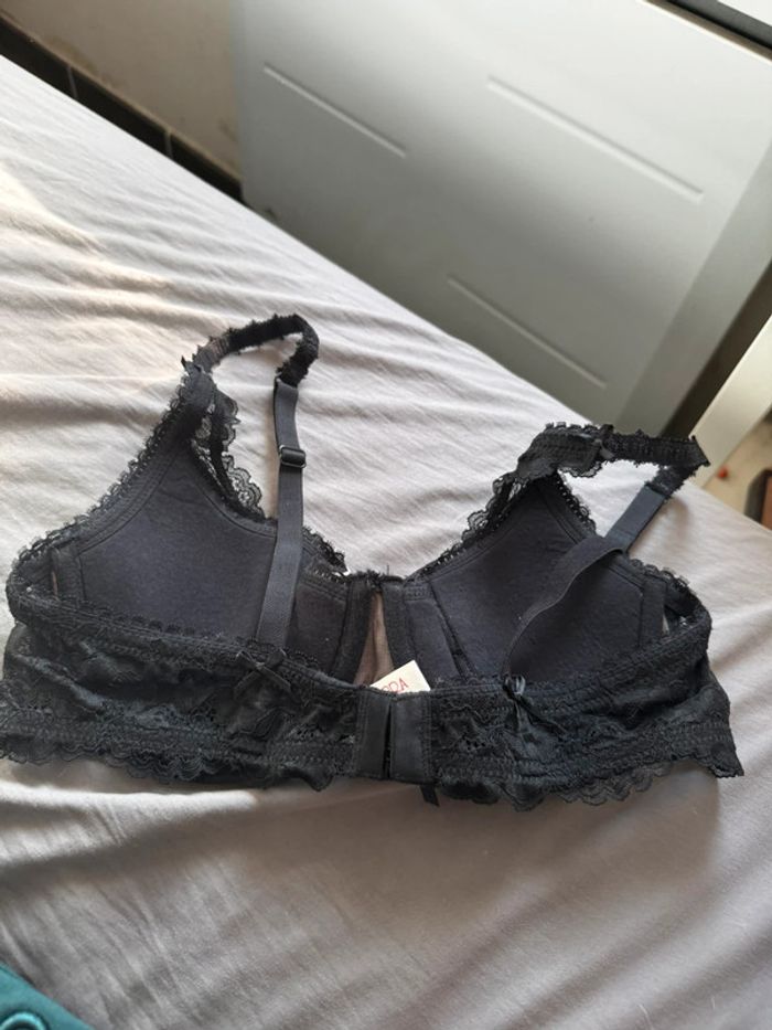 Soutien gorge - photo numéro 2