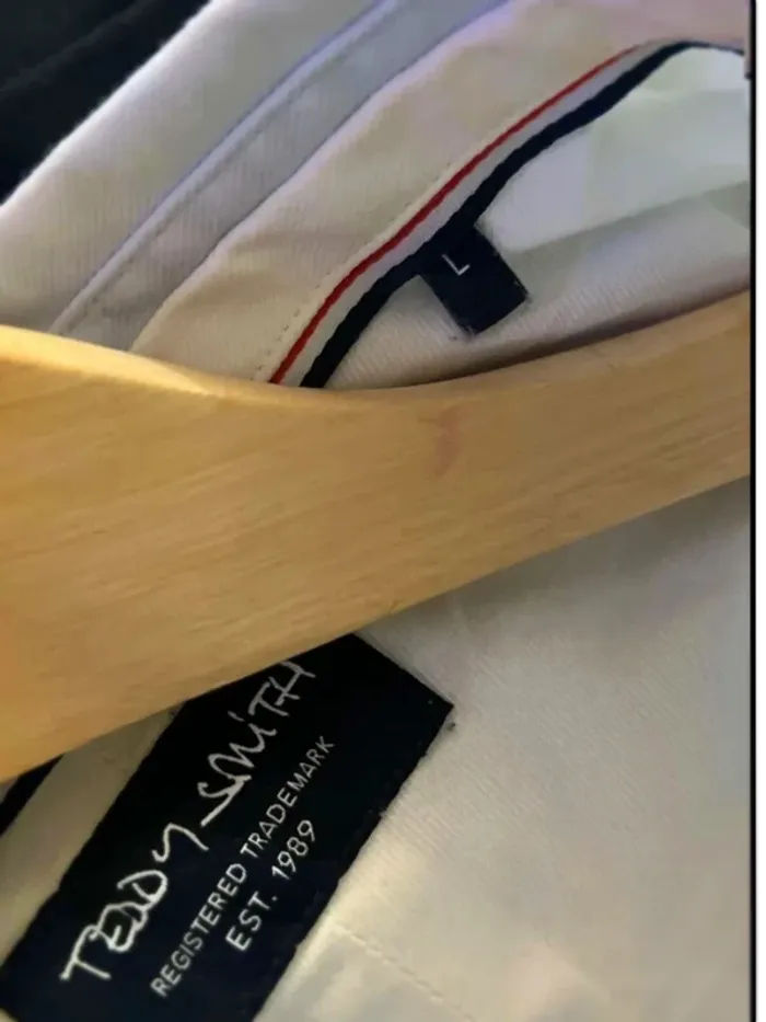 Chemise neuve  parfaite  bureau/travail  -  Teddy smith -  taille L - photo numéro 5