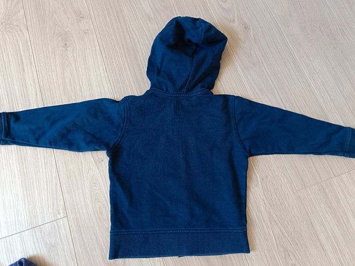 Lot vêtements 2 ans garçon - photo numéro 11