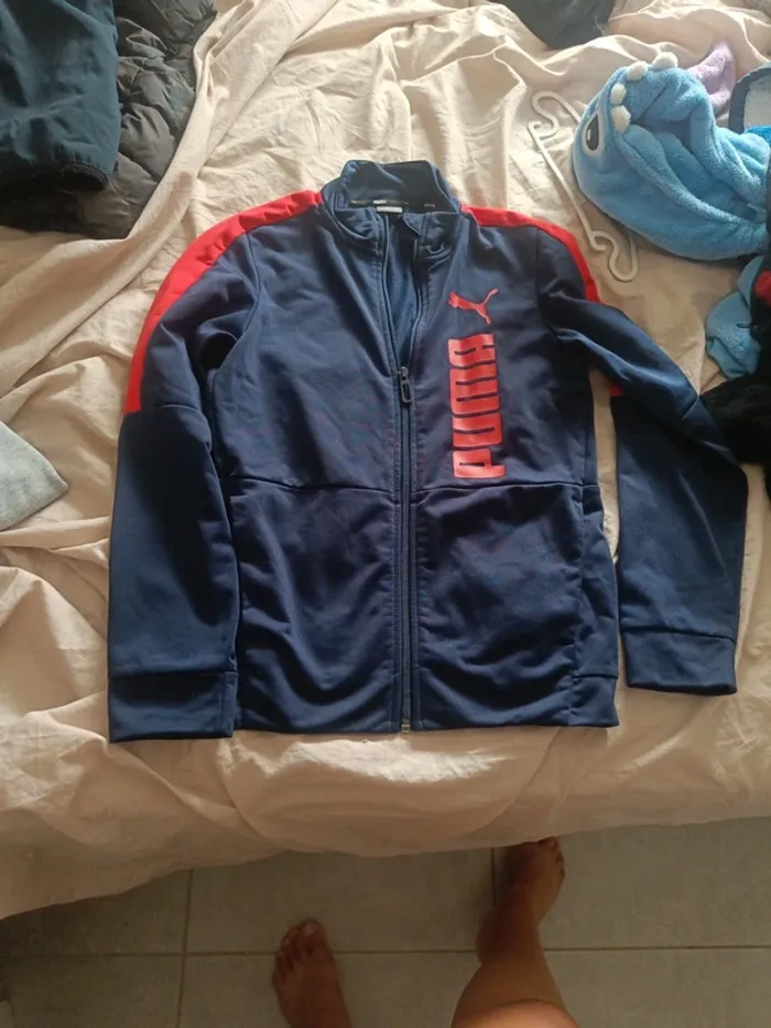 Veste puma taille 11 12 ans en tres bon etat