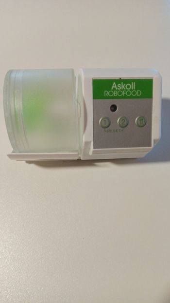 Distributeur nourriture pour poisson