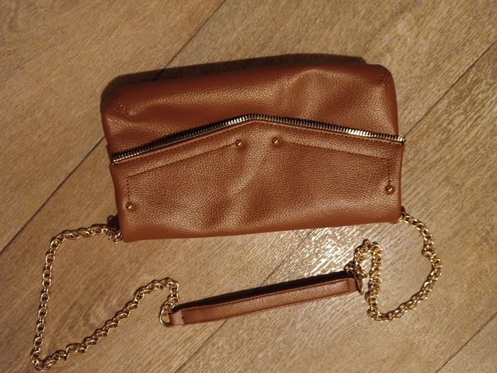 Pochette marron et doré