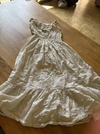 Robe creme monoprix 10 ans