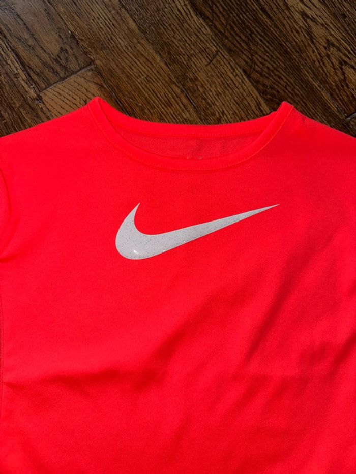 Robe Nike rose fluo 18 mois - photo numéro 2